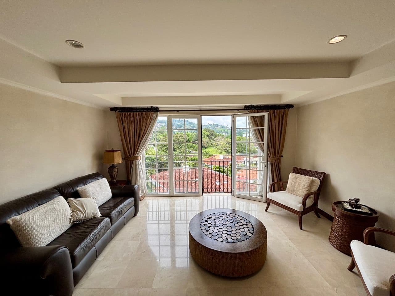 Propiedad en Condominio Cortijo Los Laureles