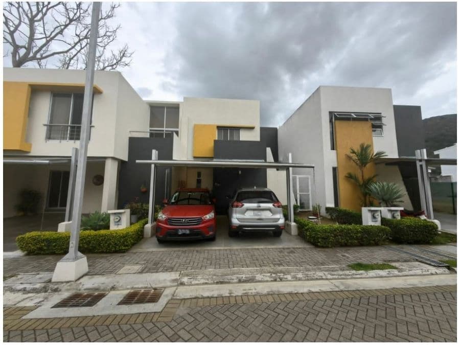 Propiedad en Santa Ana