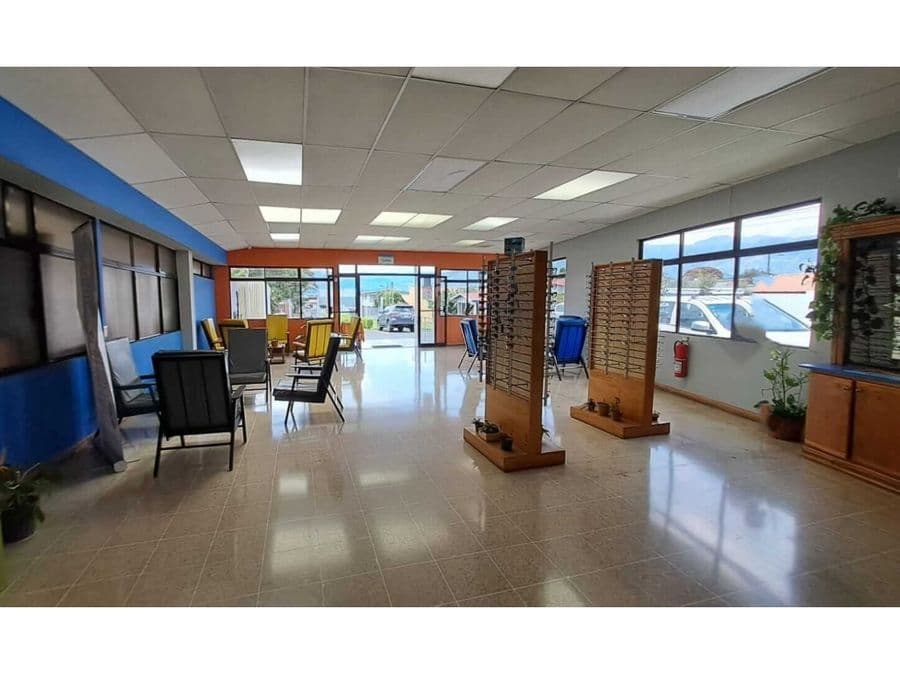 Comercial en San Francisco de Dos Ríos