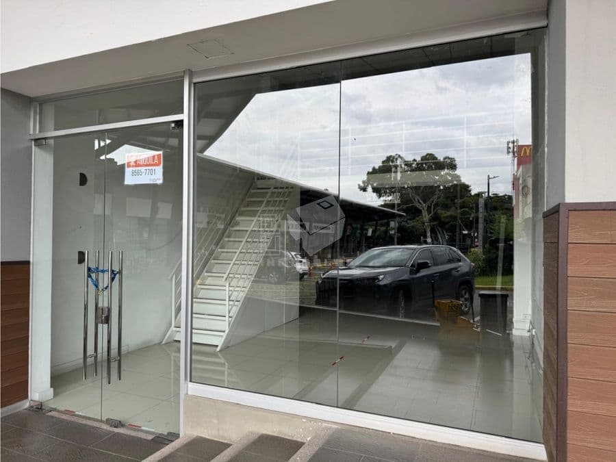 Commercial at San Rafael