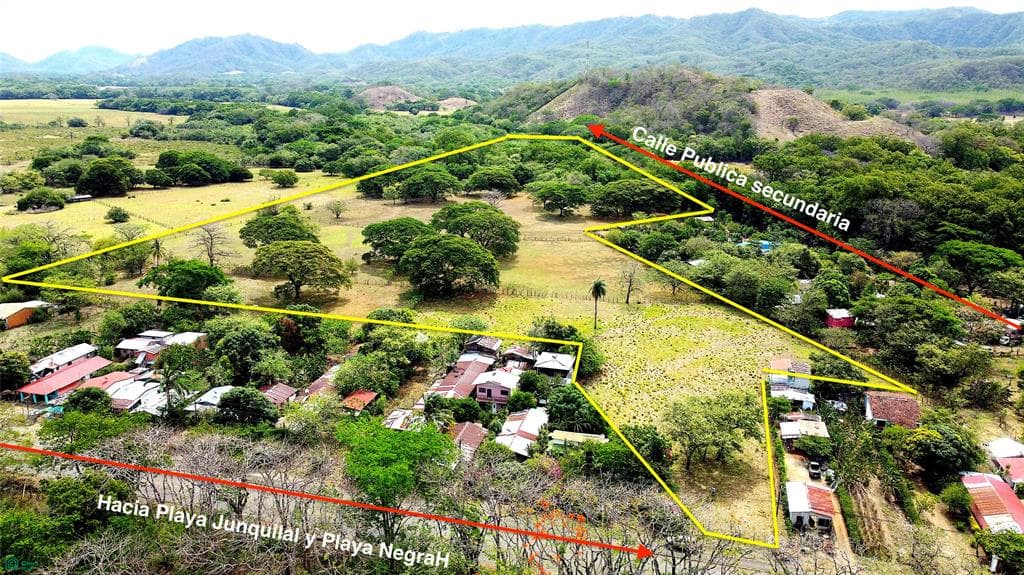 Land at Veintisiete de Abril