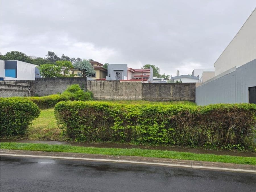Land at Heredia
