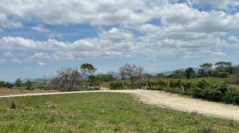 Land at Santa Teresa