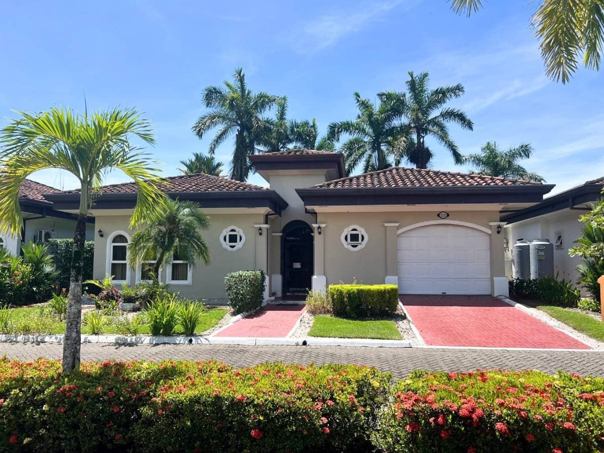 Casa en Condominio Costa del Sol