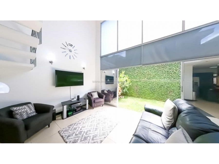 Propiedad en Santa Ana