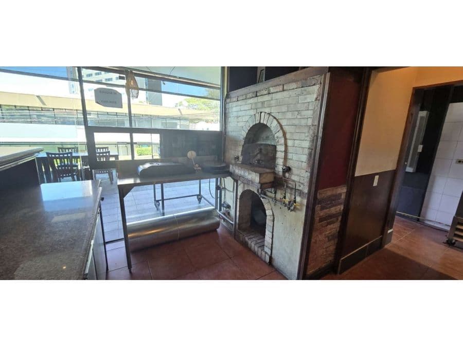 Commercial at La Ribera