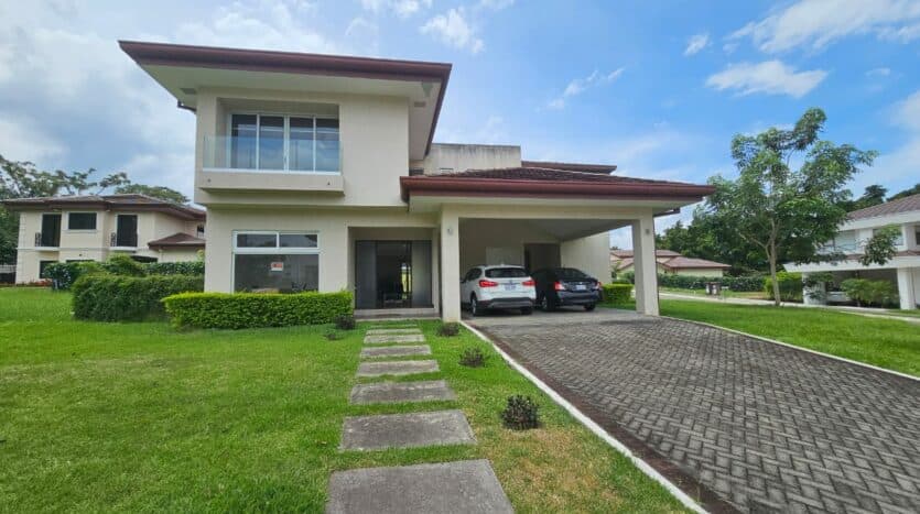 Casa en Hacienda Espavel