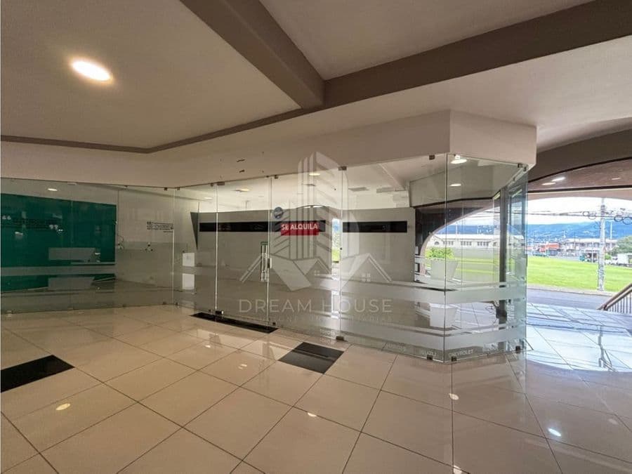 Commercial at San Pedro