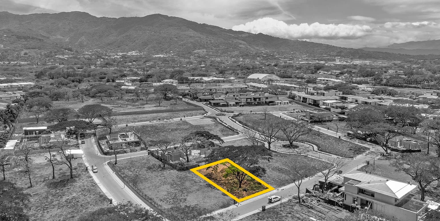 Property at Latitud