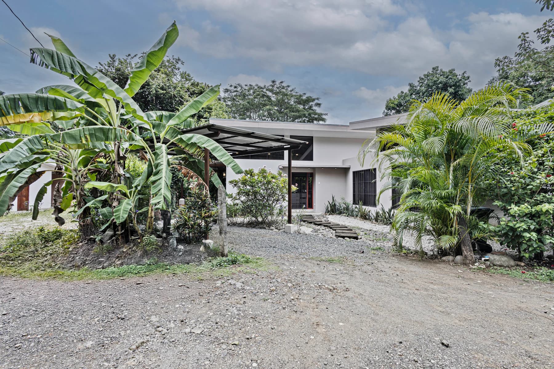 House at Sardinal