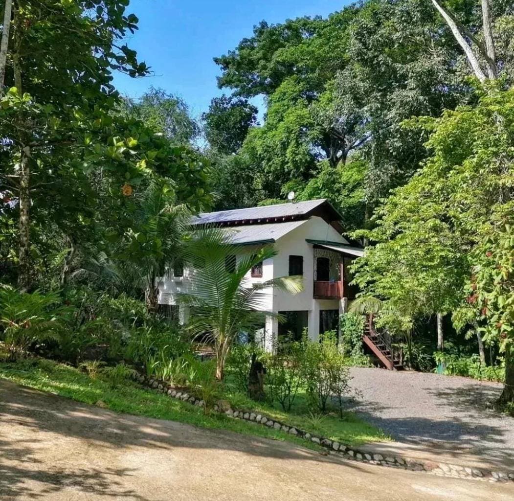 House at Playa Hermosa
