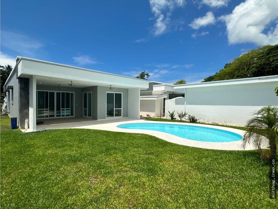 Casa en Paquera