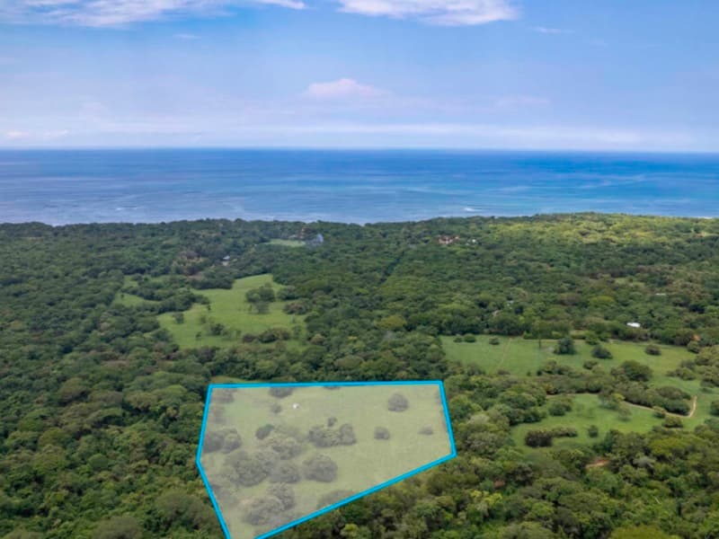 Land at Veintisiete de Abril