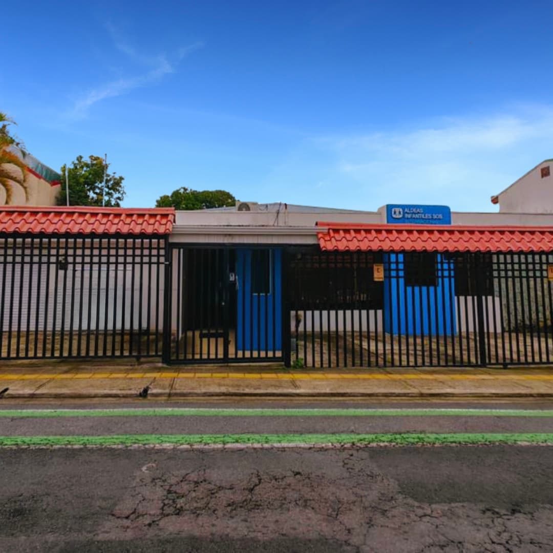Commercial at San Pedro