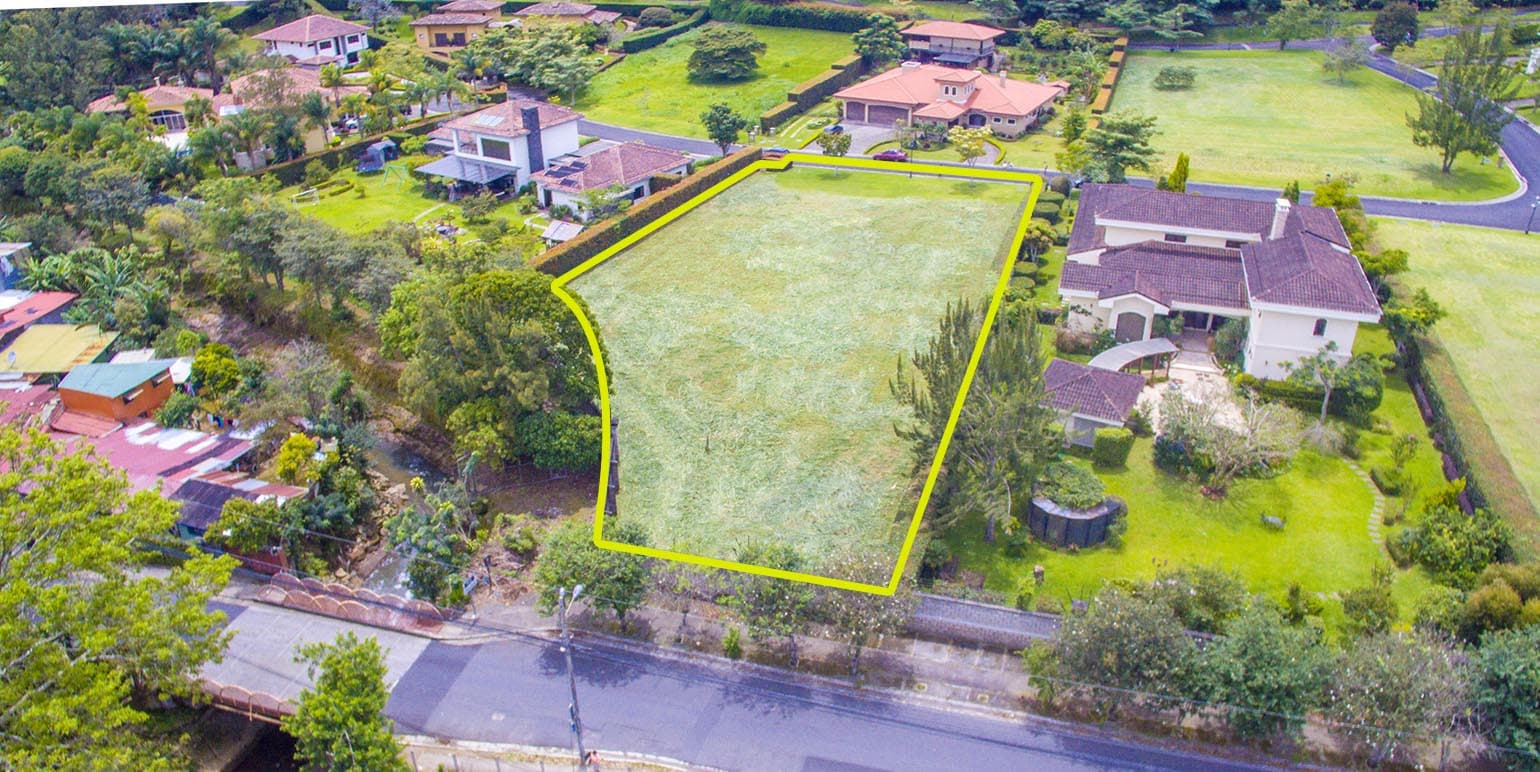 Propiedad en Monterán Condominio