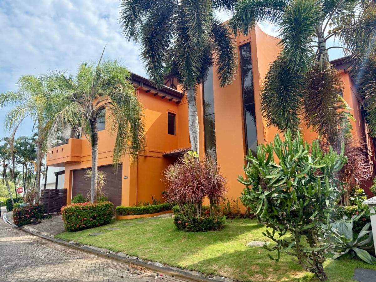 House at Playa Hermosa