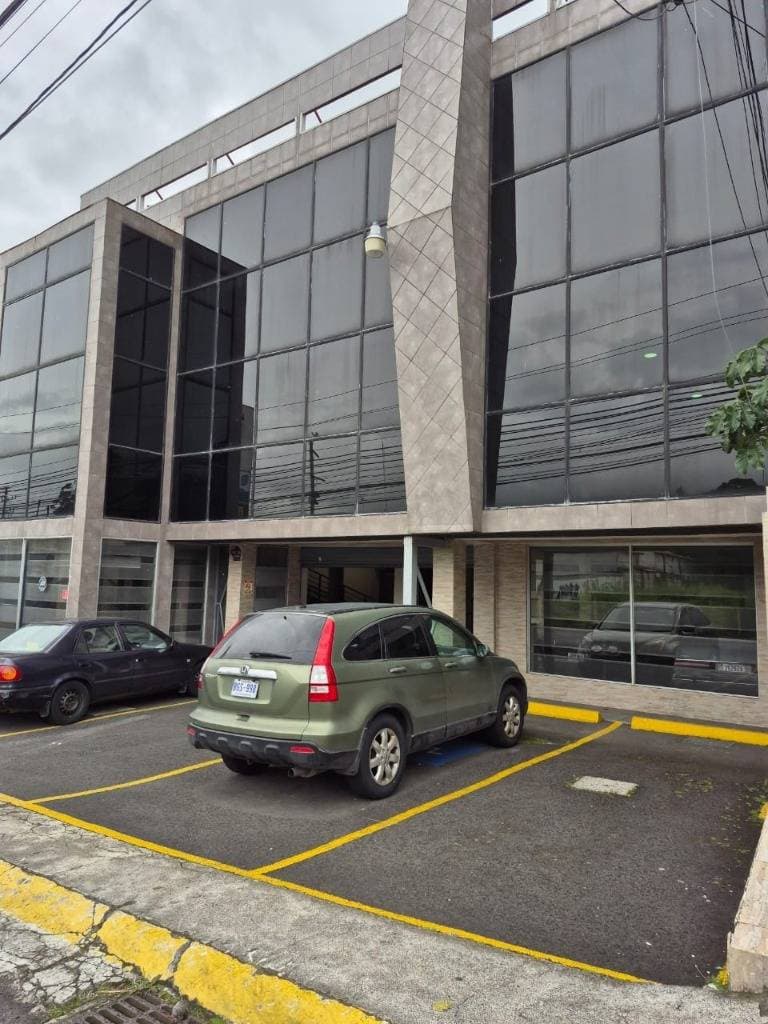 Commercial at Pinares