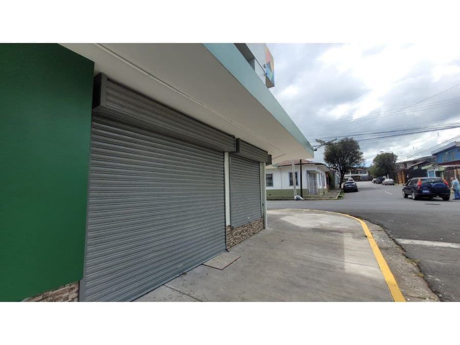 Comercial en Mora
