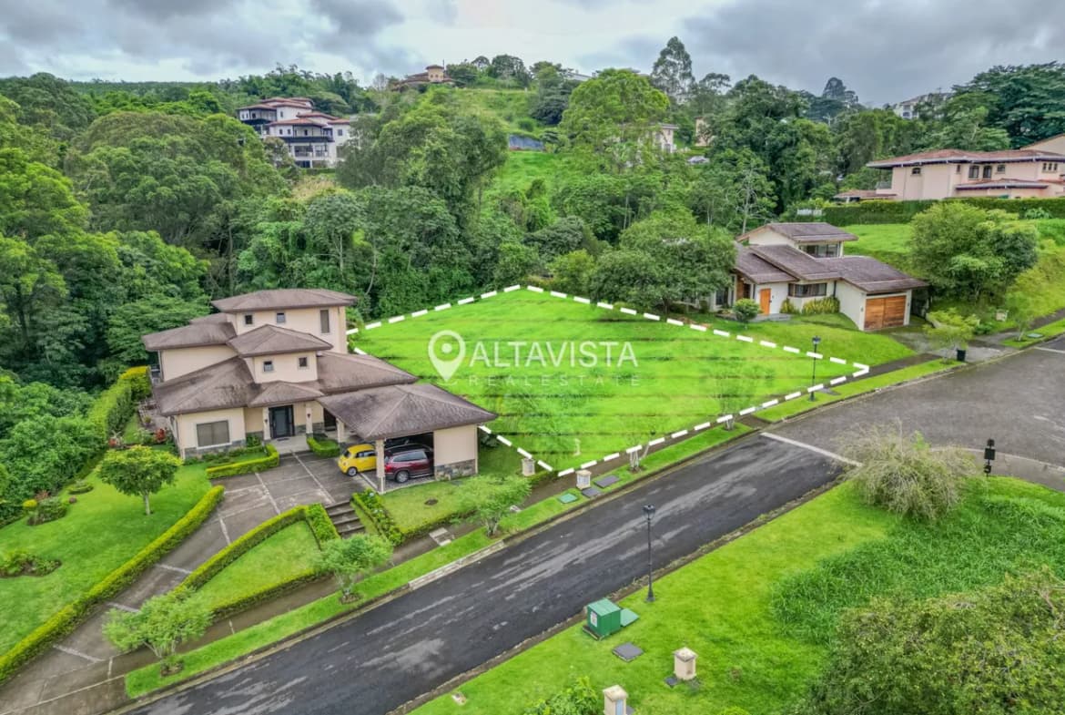 Terreno en Curridabat
