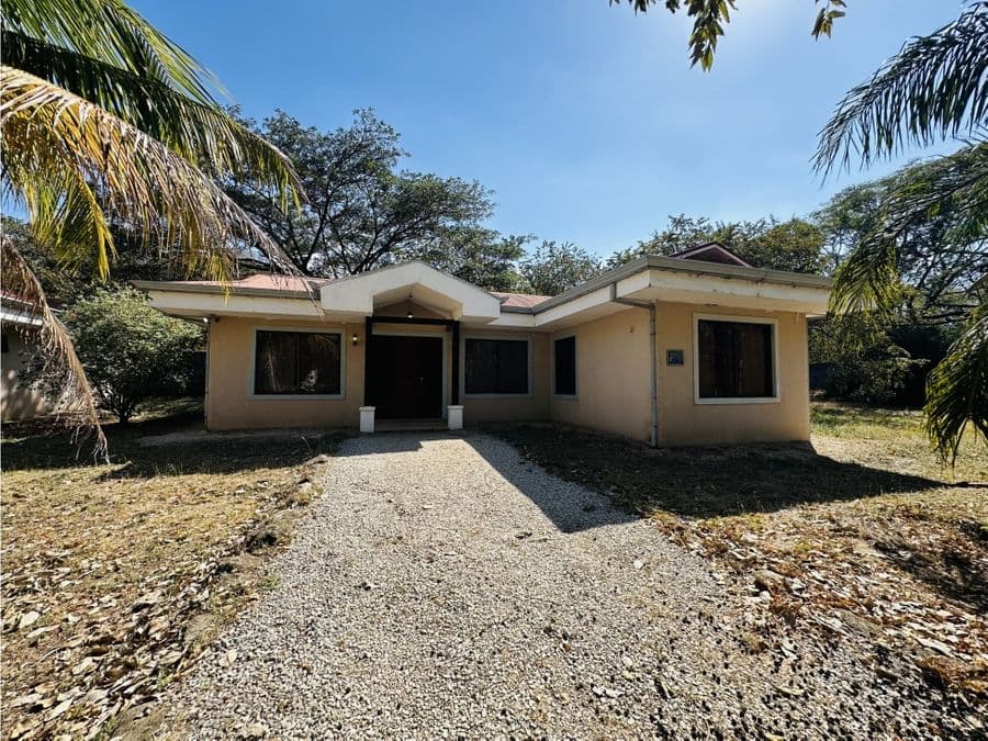 Casa en Veintisiete de Abril