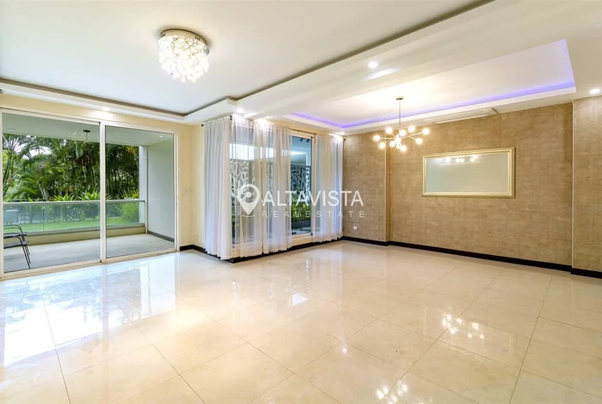 Apartment at Escazú