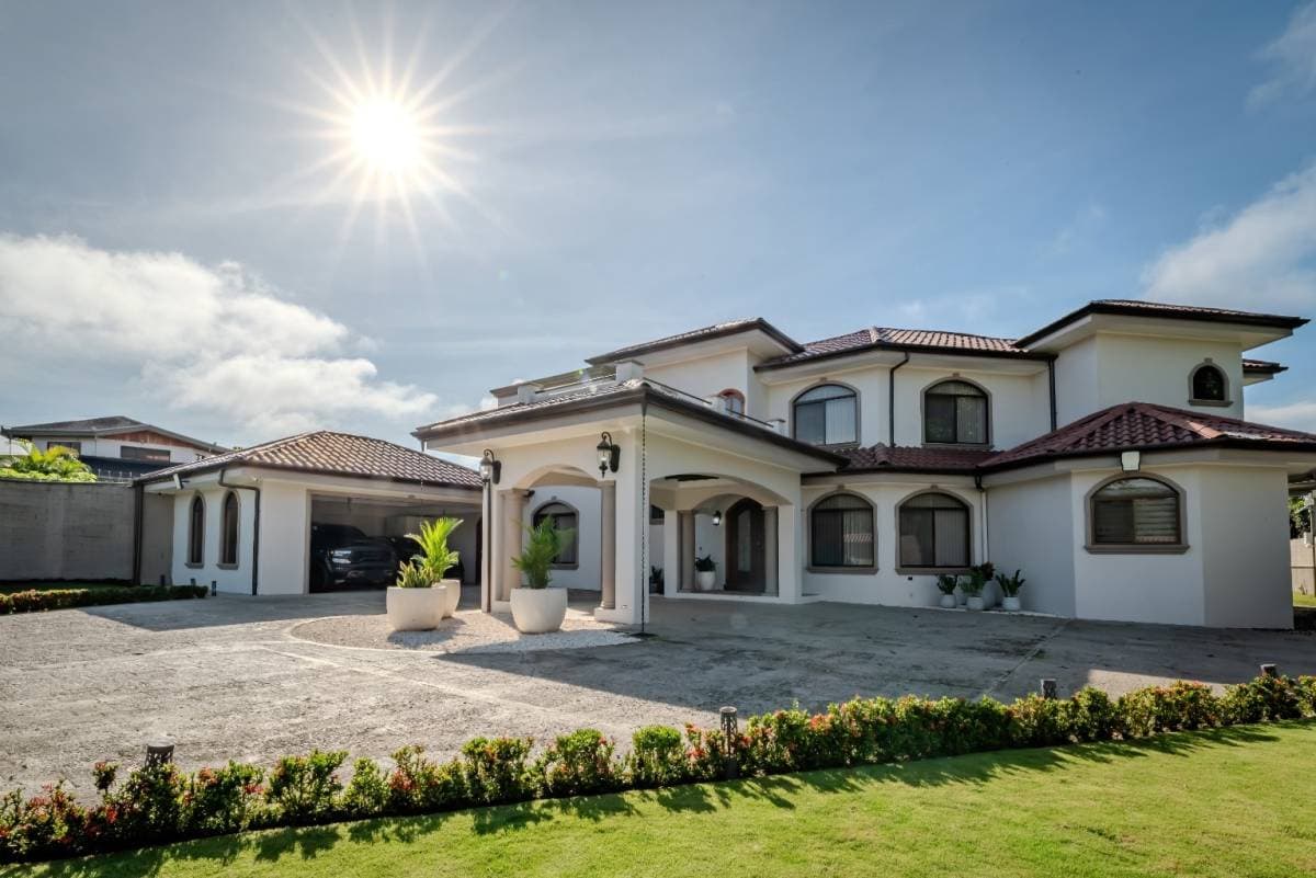 House at San Isidro del General