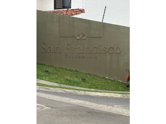 Casa en Condominio San Francisco