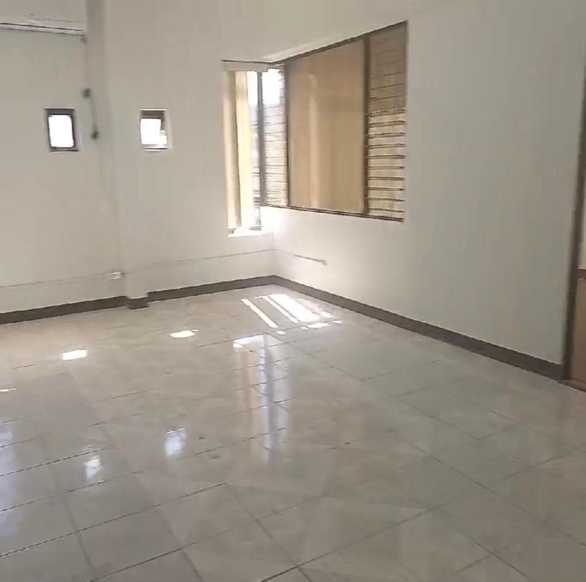 Comercial en Sánchez