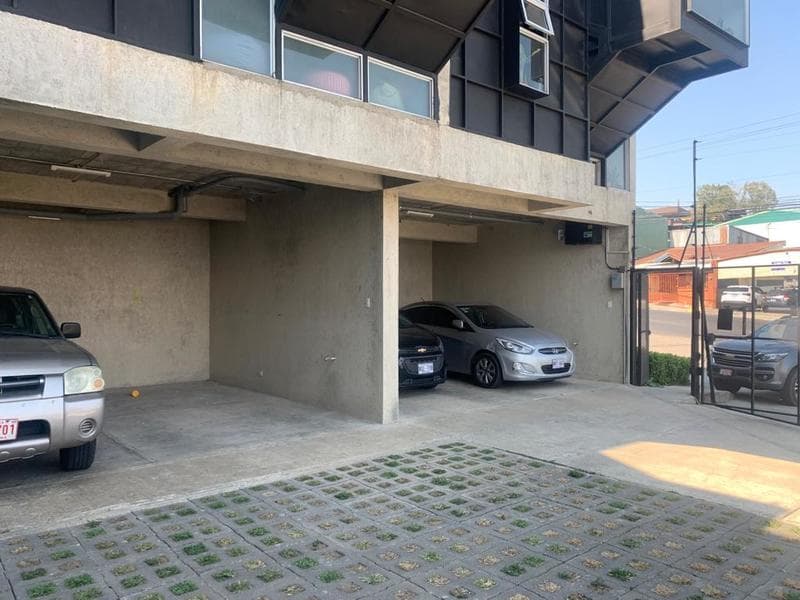 Comercial en Occidental