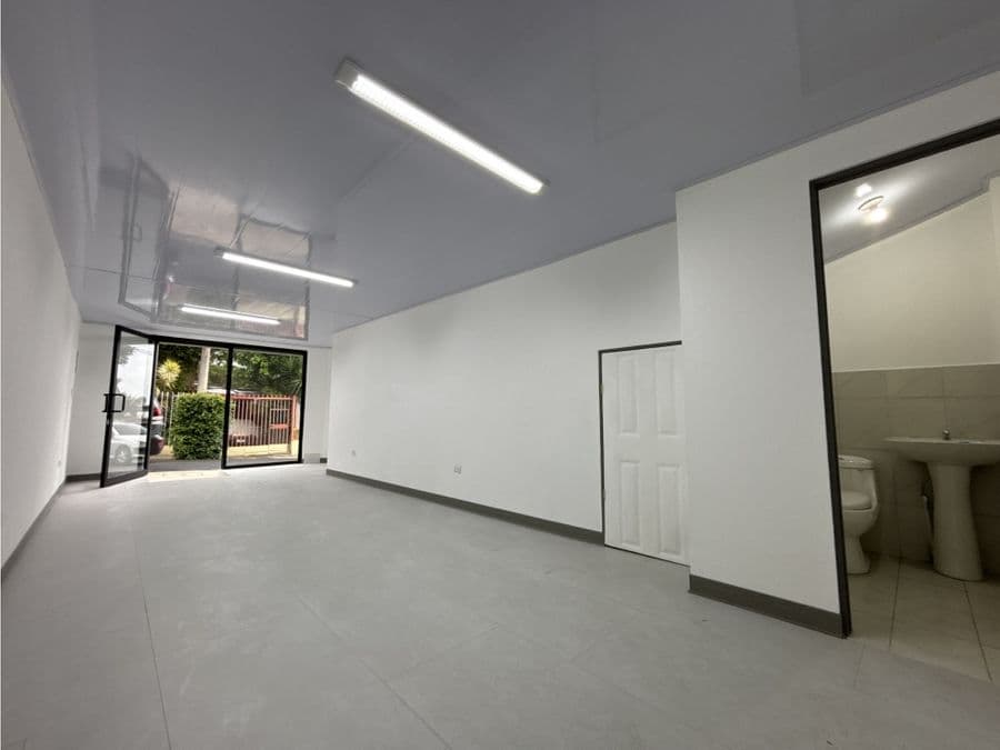 Comercial en San Rafael