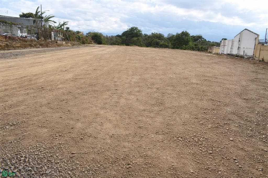 Land at Mata de Plátano