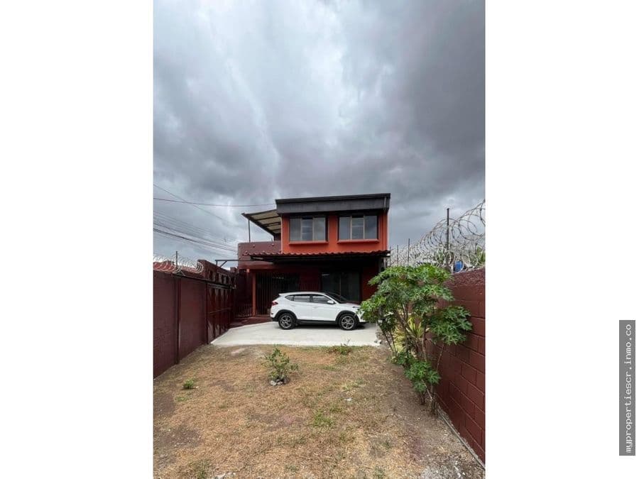 Casa en Alajuelita