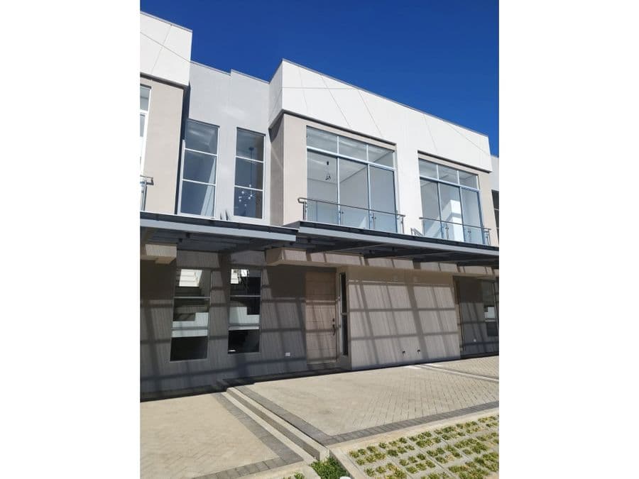 Propiedad en Condominio Santo Domingo 116 Este