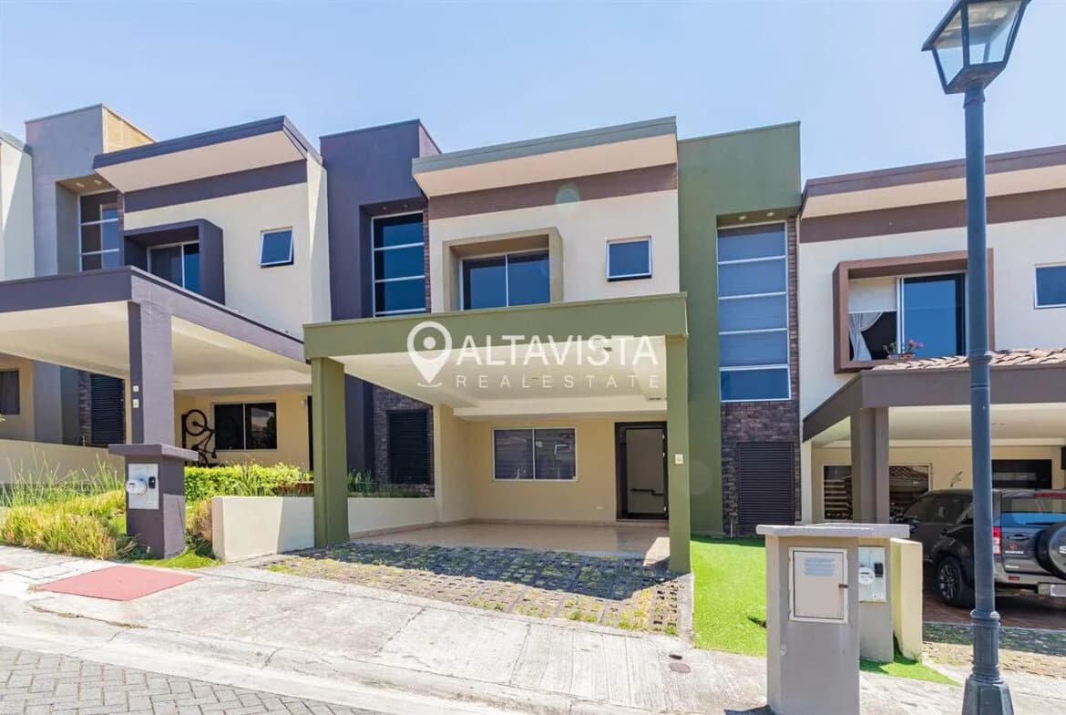 Casa en Condominio Valeria