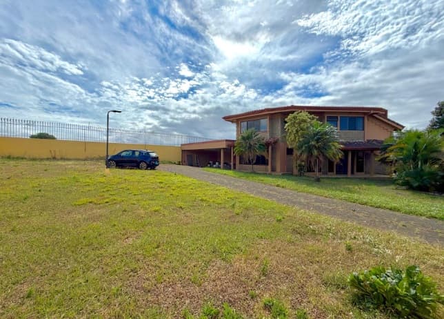 Casa en San Joaquín