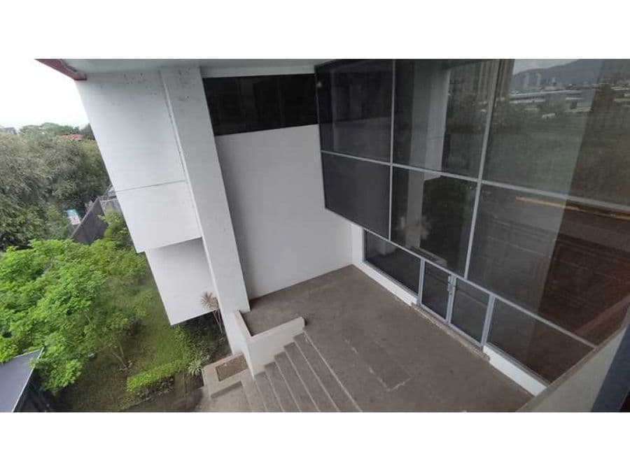 Edificio en Barrio Tournon