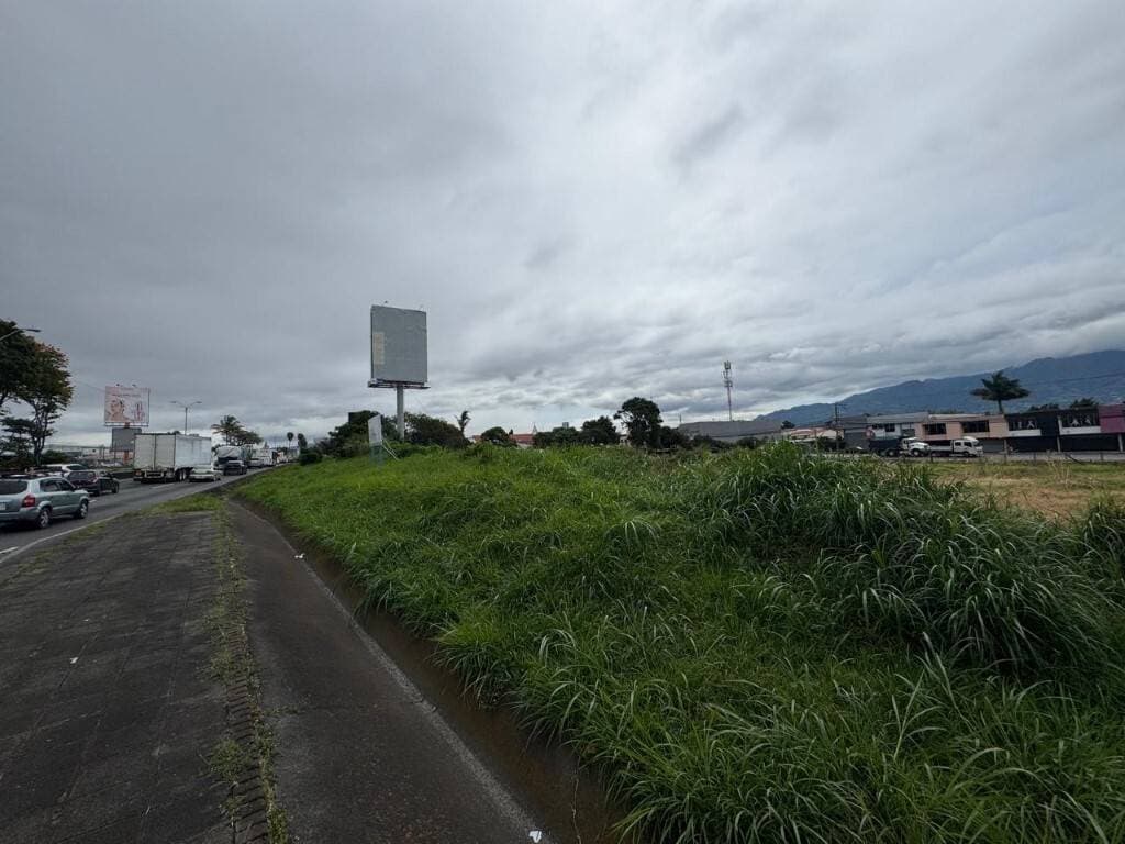 Property at Uruca