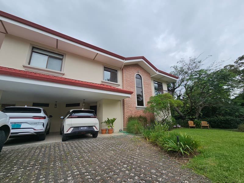 Propiedad en Santa Ana