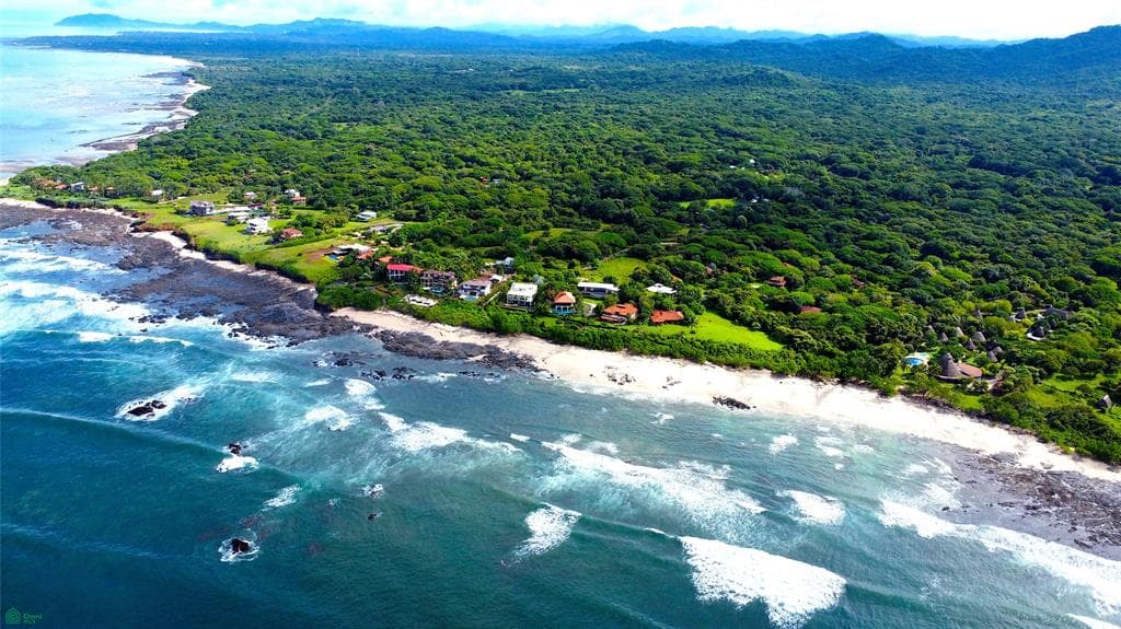 Land at Veintisiete de Abril