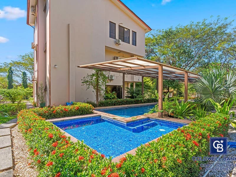 Property at Veintisiete de Abril