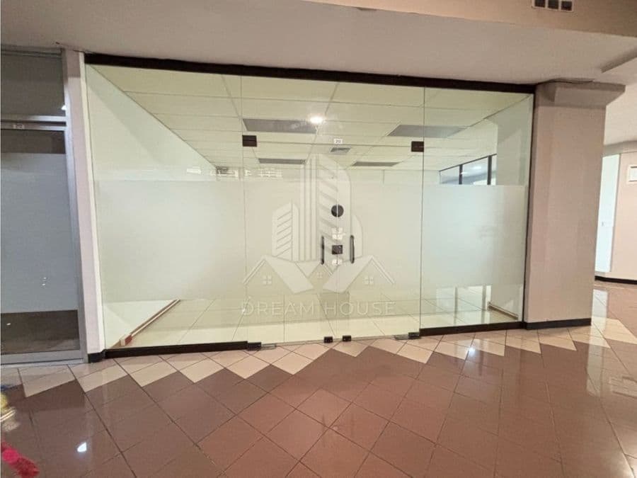 Commercial at San Pedro