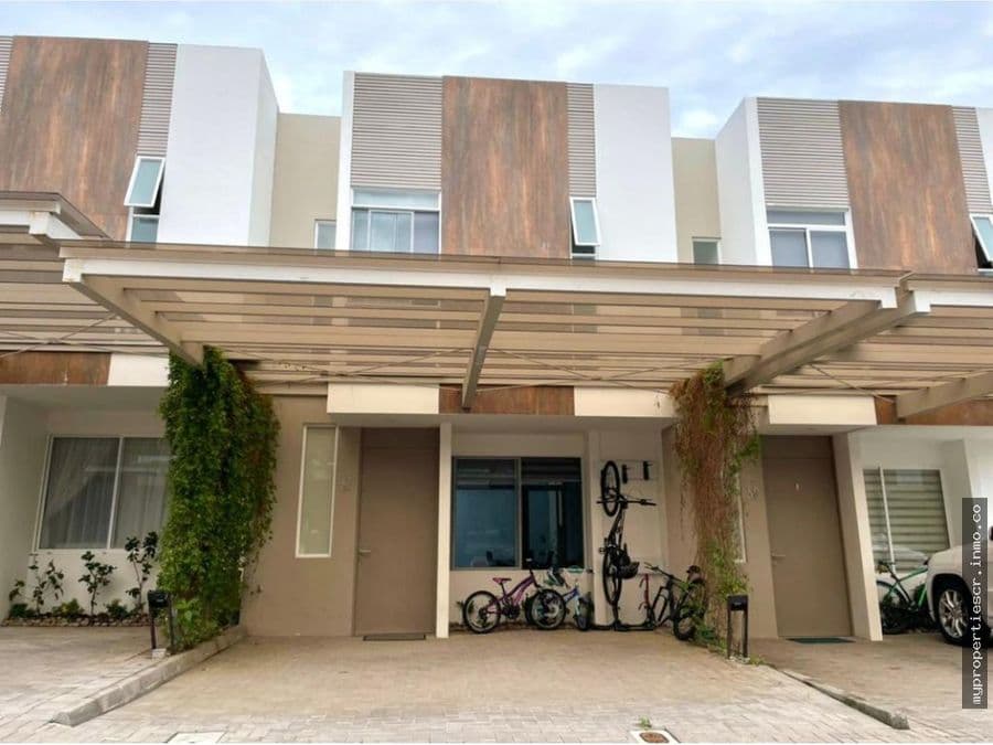 Casa en Santa Ana