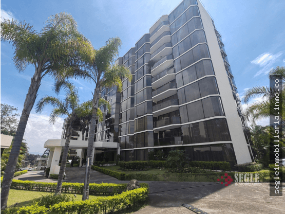 Apartamento en Condominio Altos de Marbella