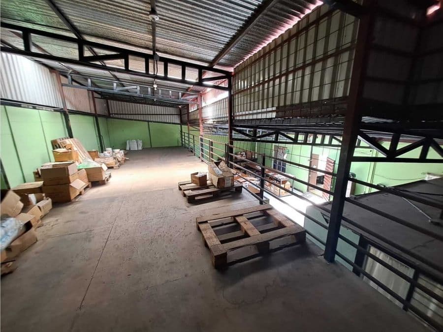 Warehouse at Gravilias
