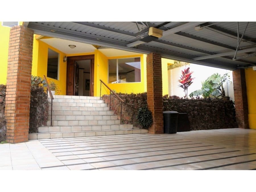 Casa en Residencial Los Arcos