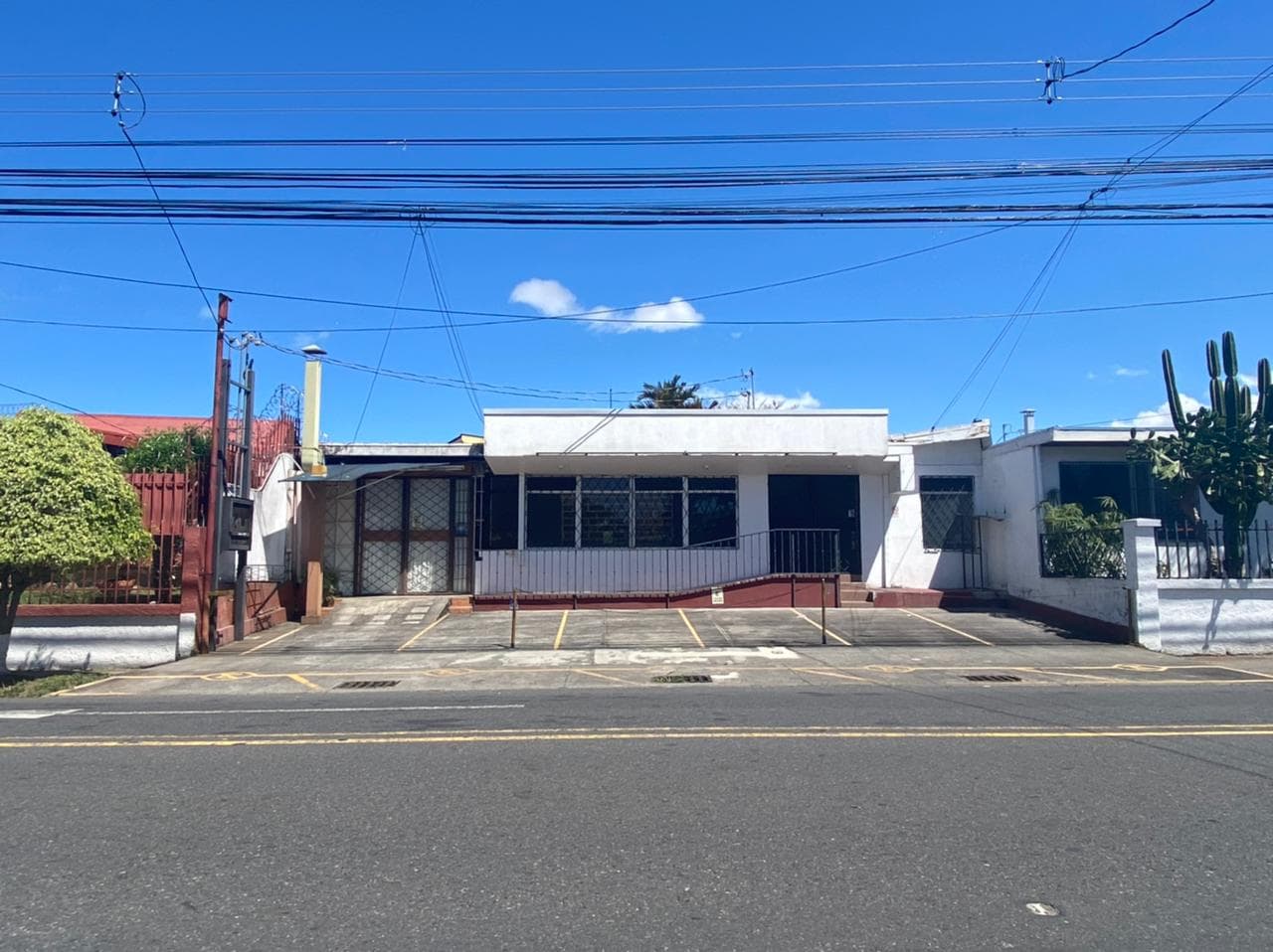 Comercial en Sabanilla