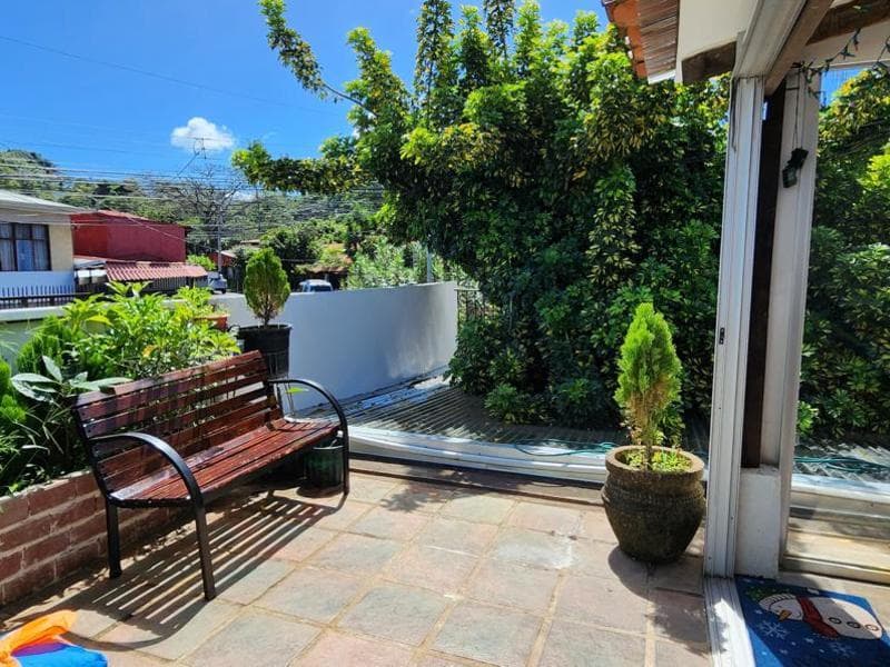 Comercial en San Rafael