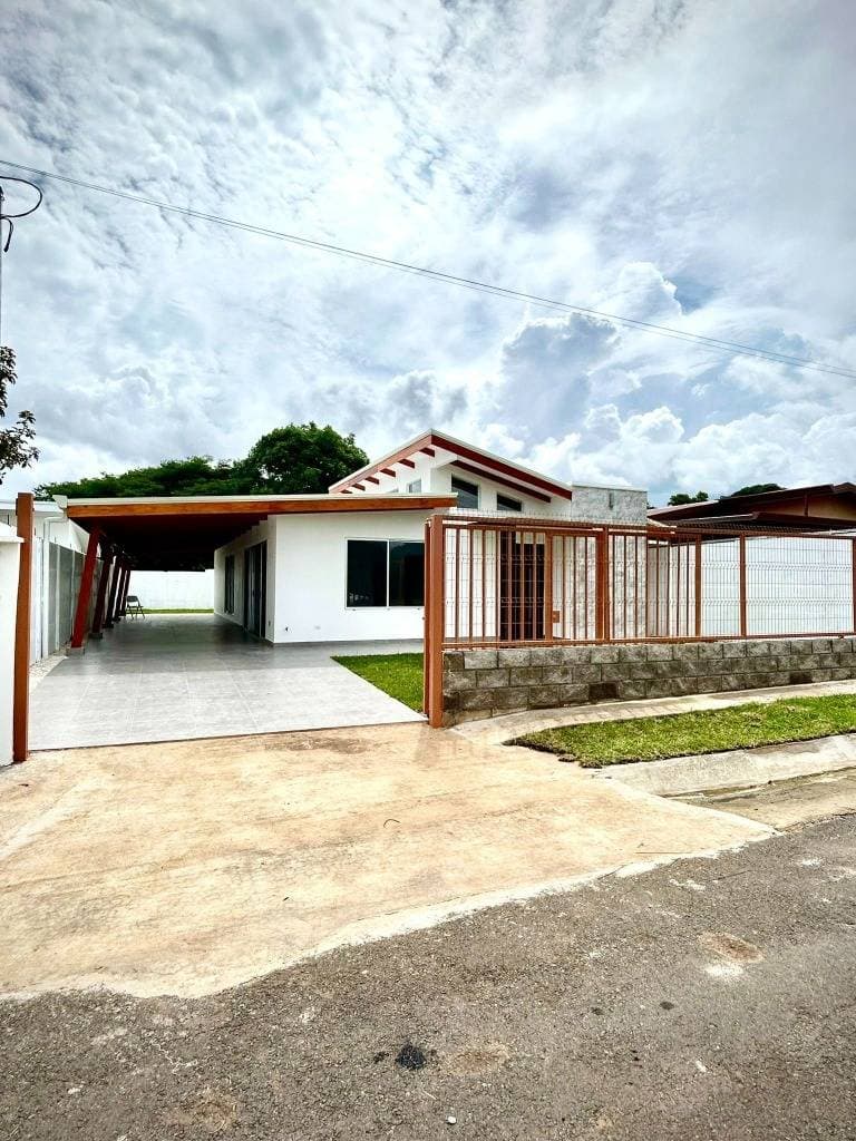House at Atenas