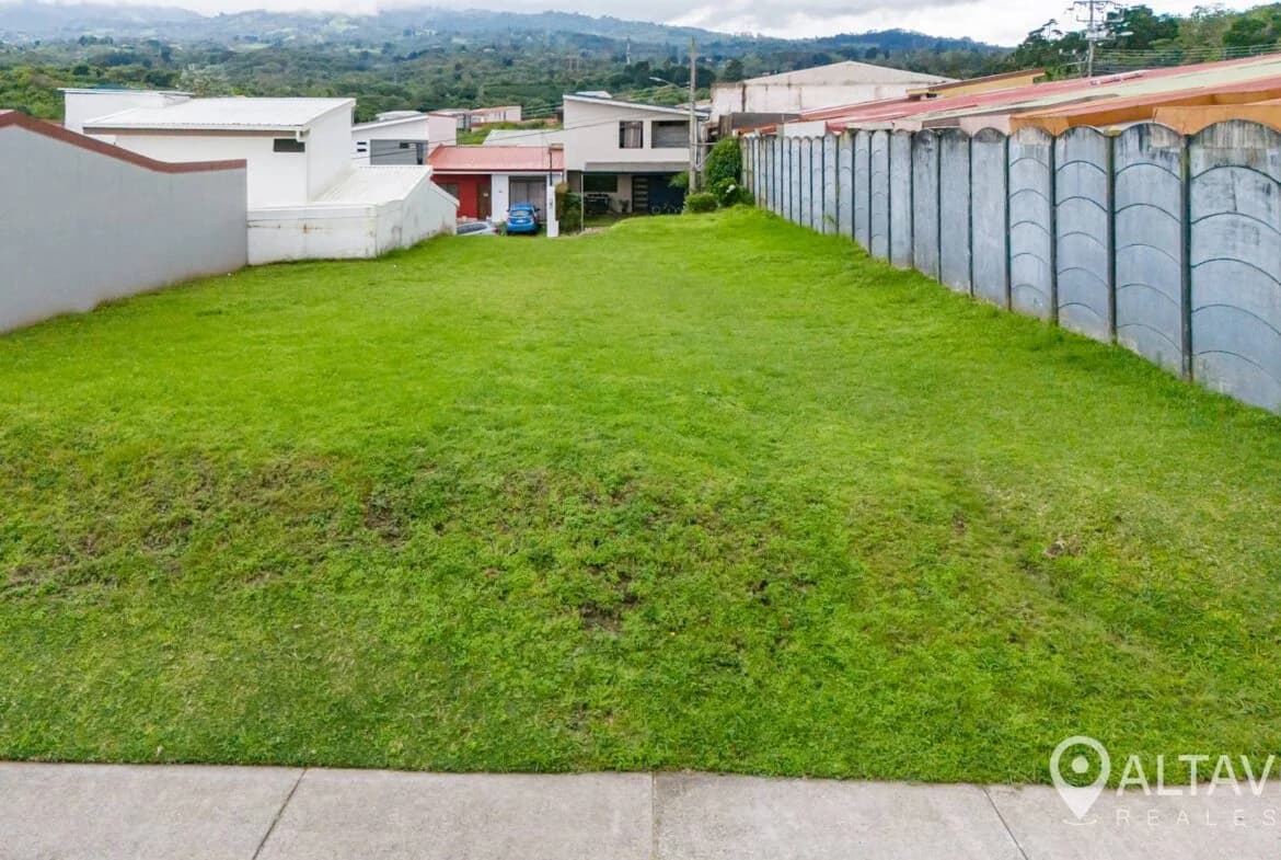 Terreno en Condominio Lomas de Montes de Oca