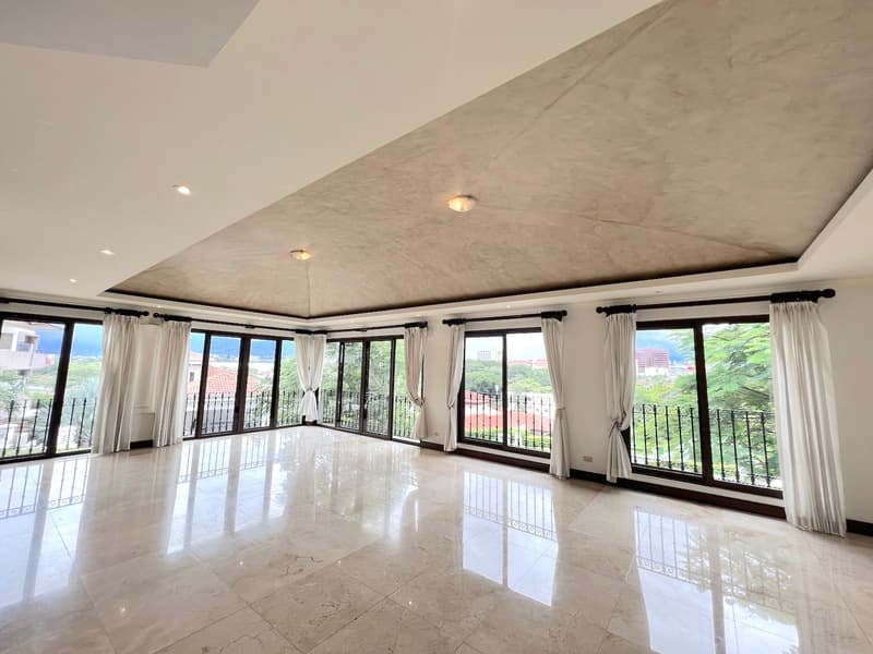 Propiedad en Condominio Cerro Alto